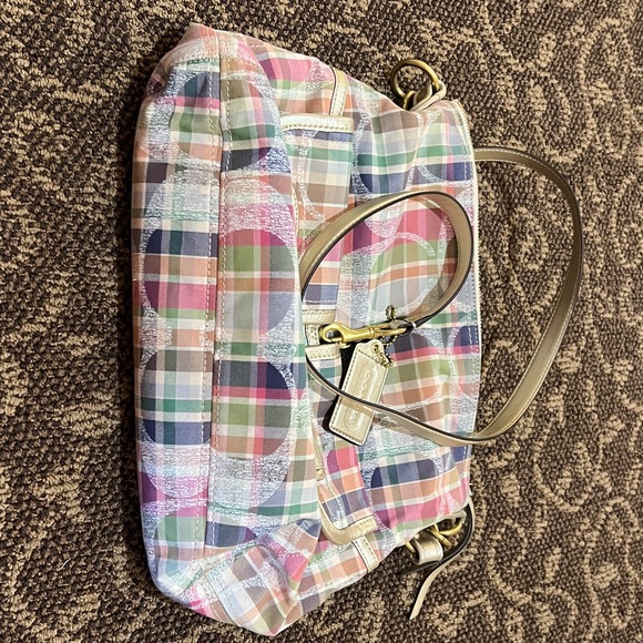 Coach purse - Picture 4 of 12